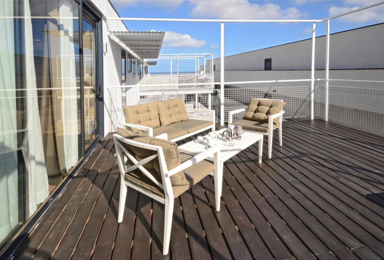 Gran Terrazza, Vista Oceano, Confortevole, Ampio, Wi-Fi กอสตากาลมา ภายนอก รูปภาพ
